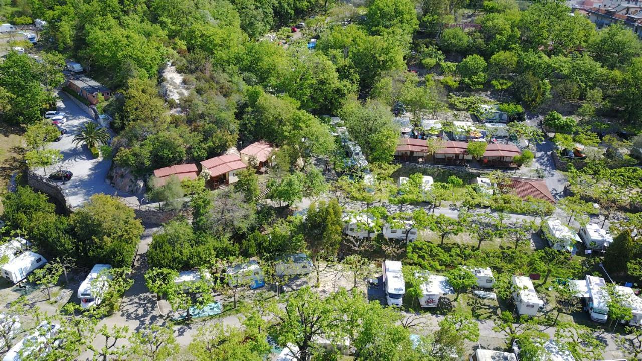 Campeggio Pian Dei Boschi Pietra Ligure Eksteriør bilde